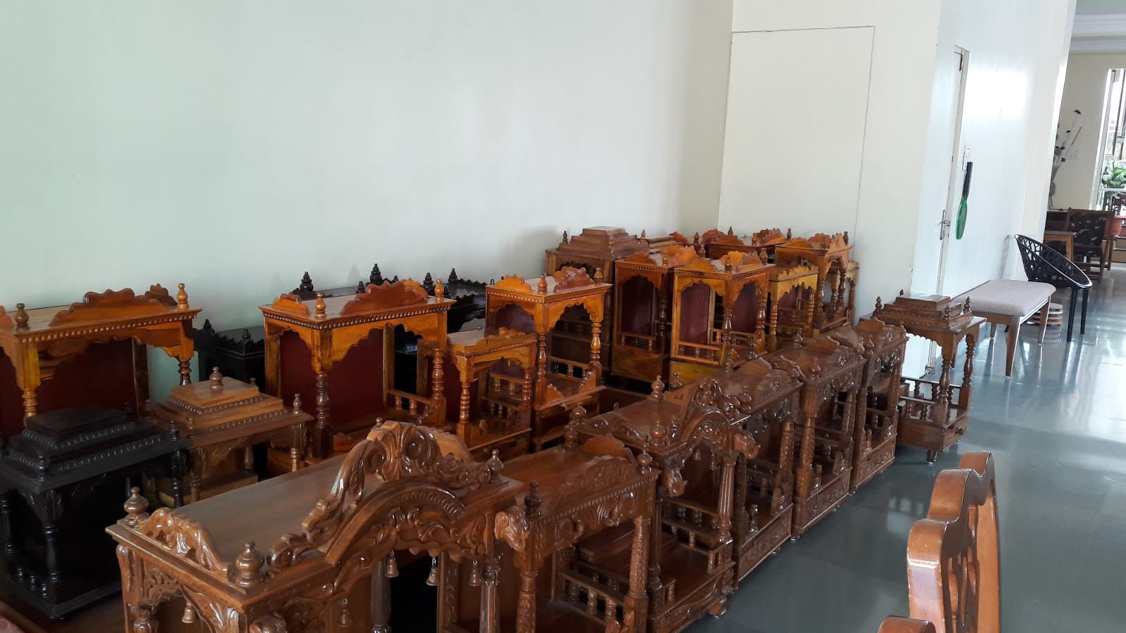 Solid Wood Home Shrines in Various Dimensions