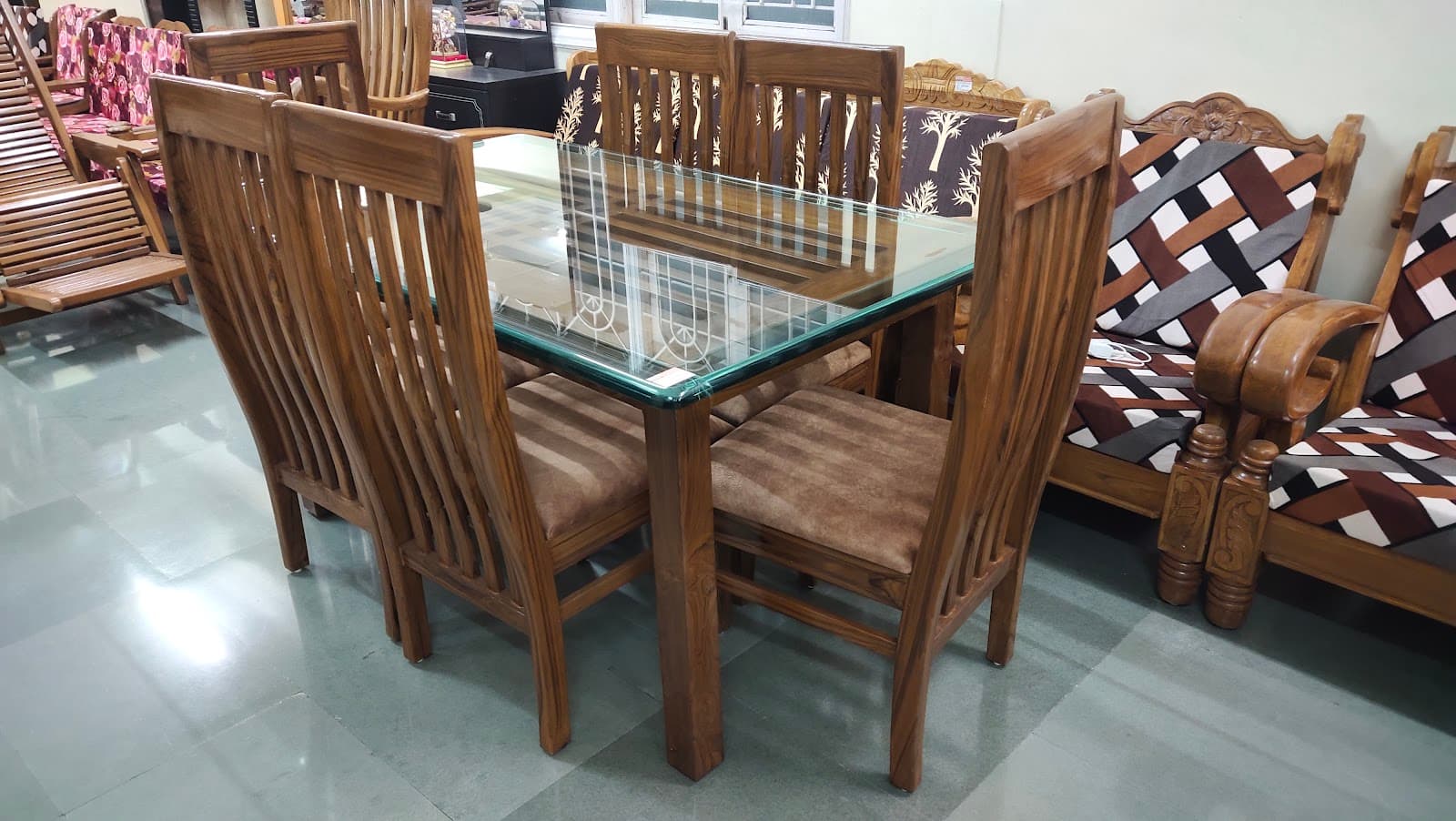 Classic Glass-Top Dining Table & Cushioned Chairs