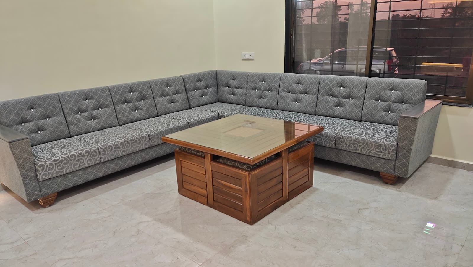 L-Shape Sectional Corner Sofa with Ottoman Table
