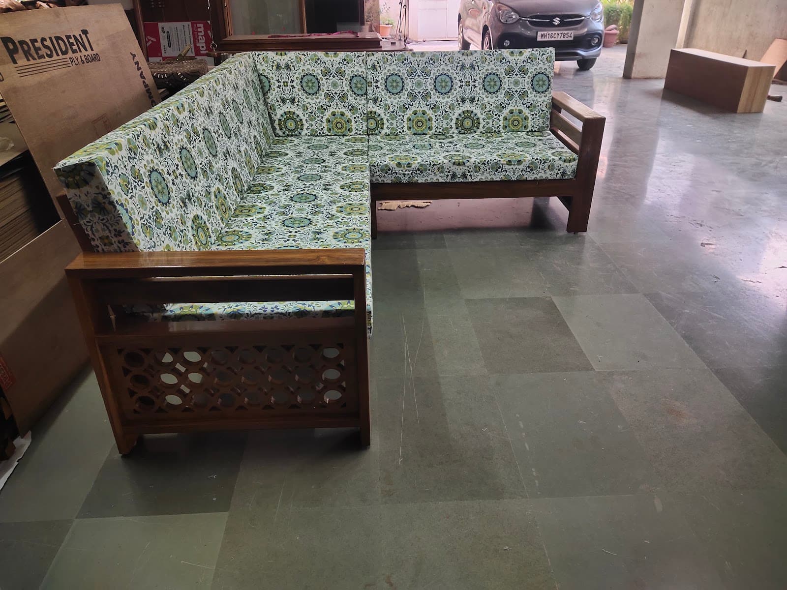 Handcrafted Wooden Jali Bench Sofa